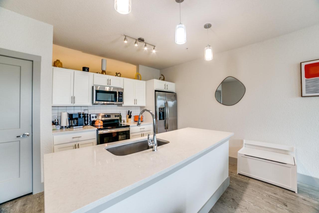 Downtown Apartment With Riverwalk Views Free Parking Pet Friendly Centrally Located On The Riverwalk San Antonio Exteriör bild