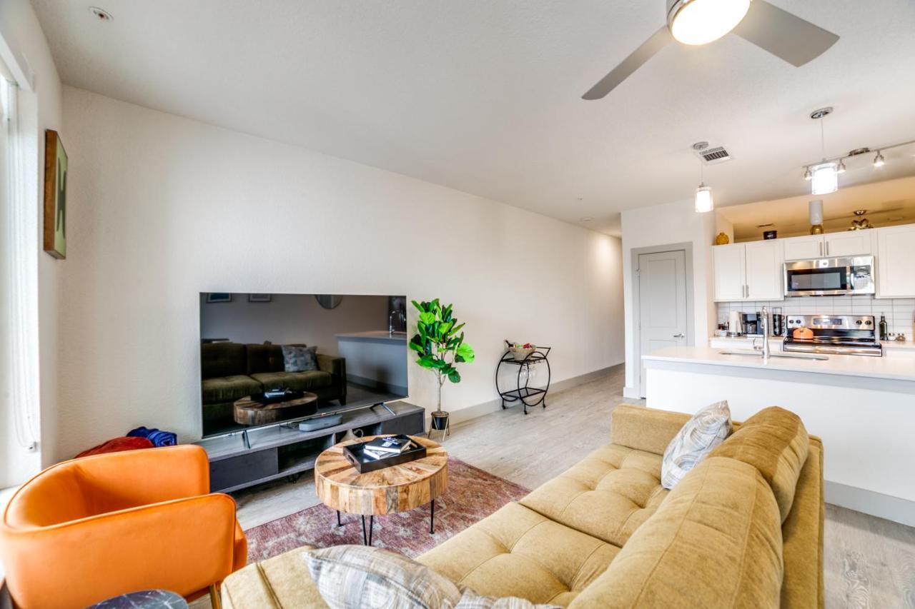 Downtown Apartment With Riverwalk Views Free Parking Pet Friendly Centrally Located On The Riverwalk San Antonio Exteriör bild